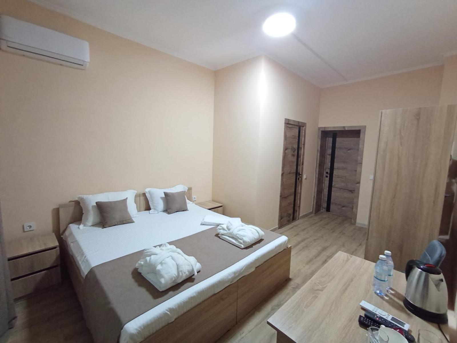 Belon Garden Hotel Astana Buitenkant foto