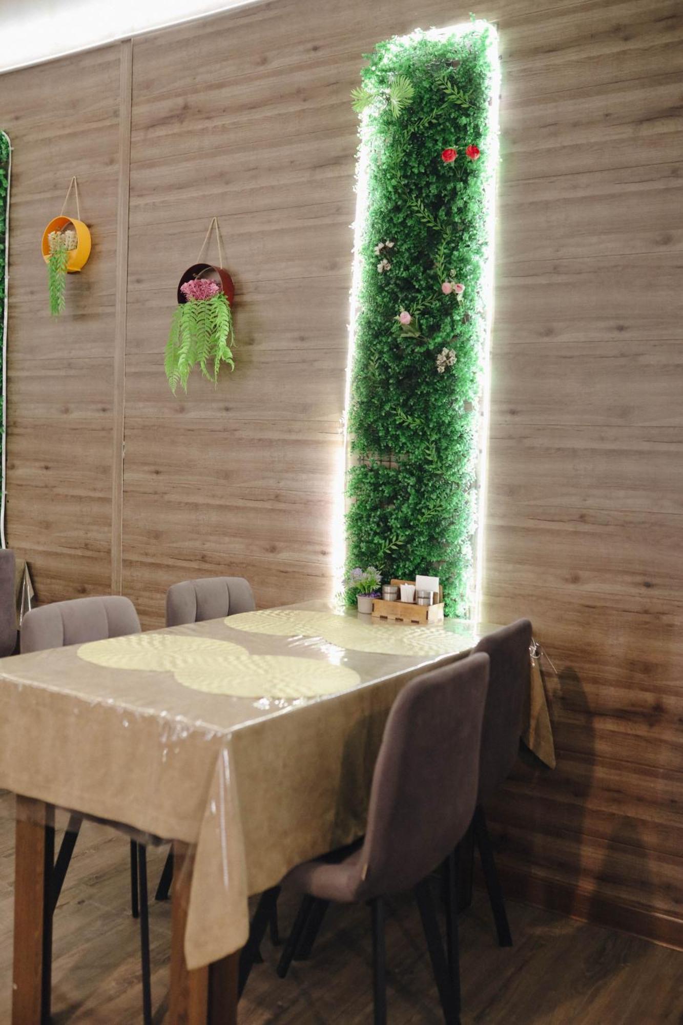 Belon Garden Hotel Astana Buitenkant foto