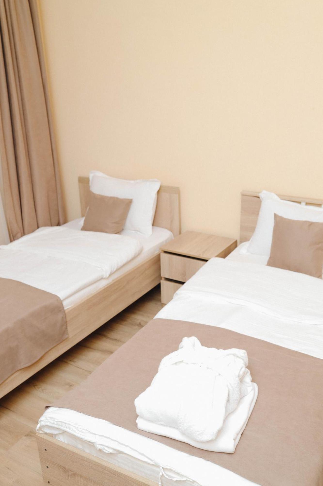 Belon Garden Hotel Astana Buitenkant foto